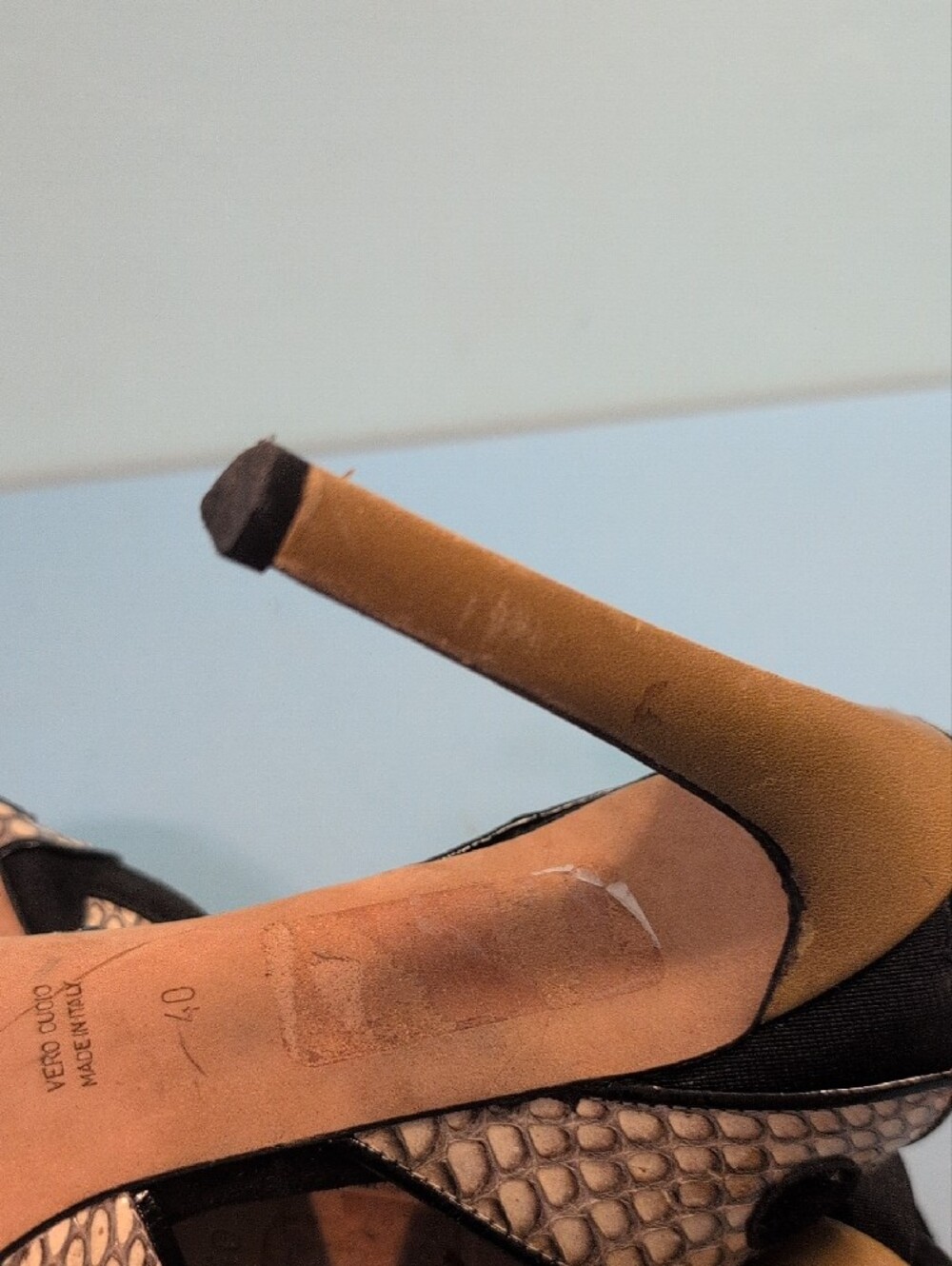 Crissie Morris, Vintage, Black/Beige Leather Geometric Cutout Heels, Sz 40 (9.5) - Picture 8 of 9
